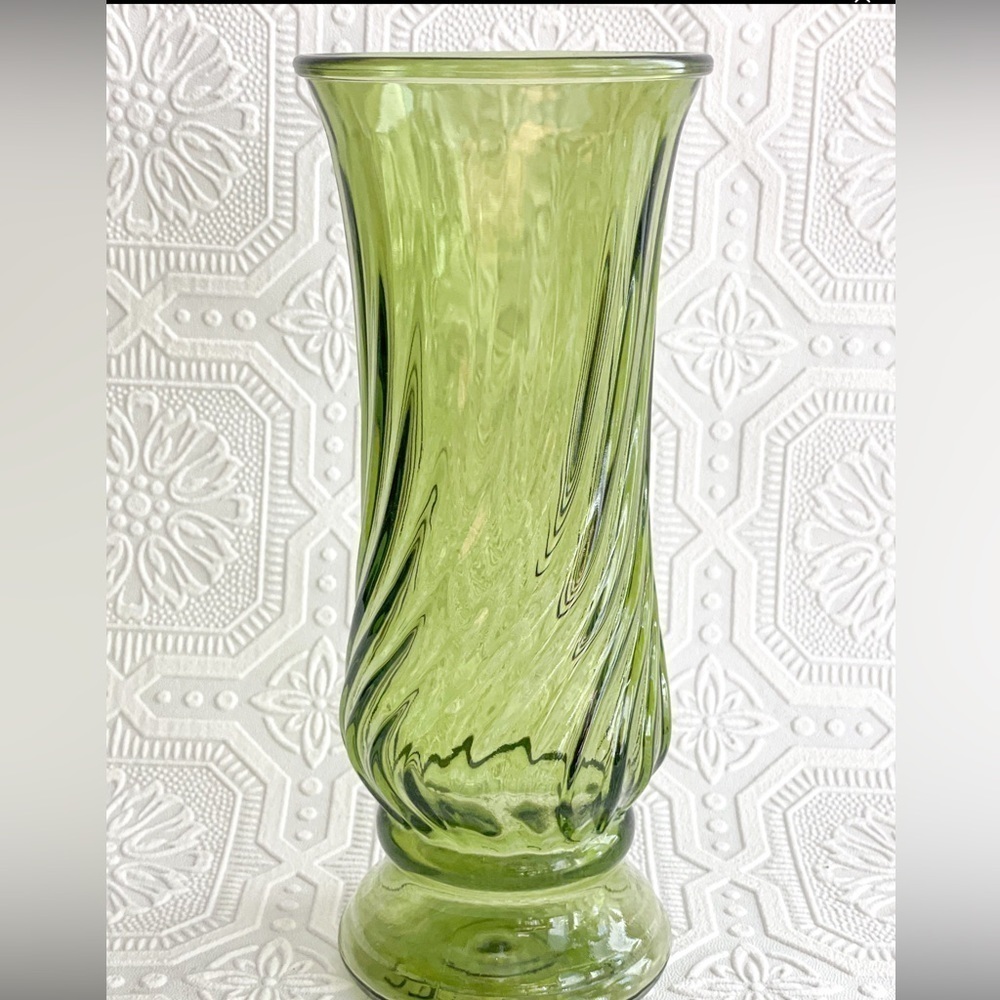 Inarco Avocado Green Ribbed Vase